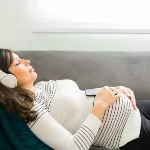 PAUSA; Pack de Meditaciones para mujeres que se convierten en madres
